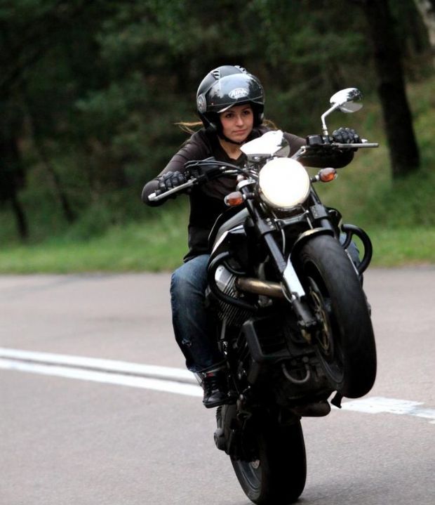 Motosiklet Kullanan Kadınlar Hakkında Bilinmesi Gereken 18 madde