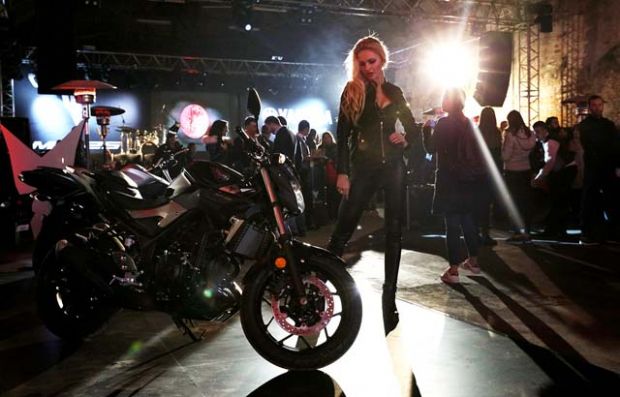 Hayko Cepkin ile Yamaha MT-25