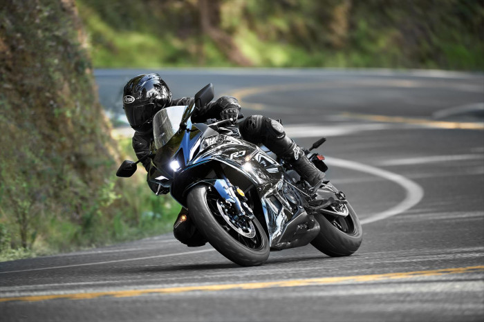Yamaha R7 2021