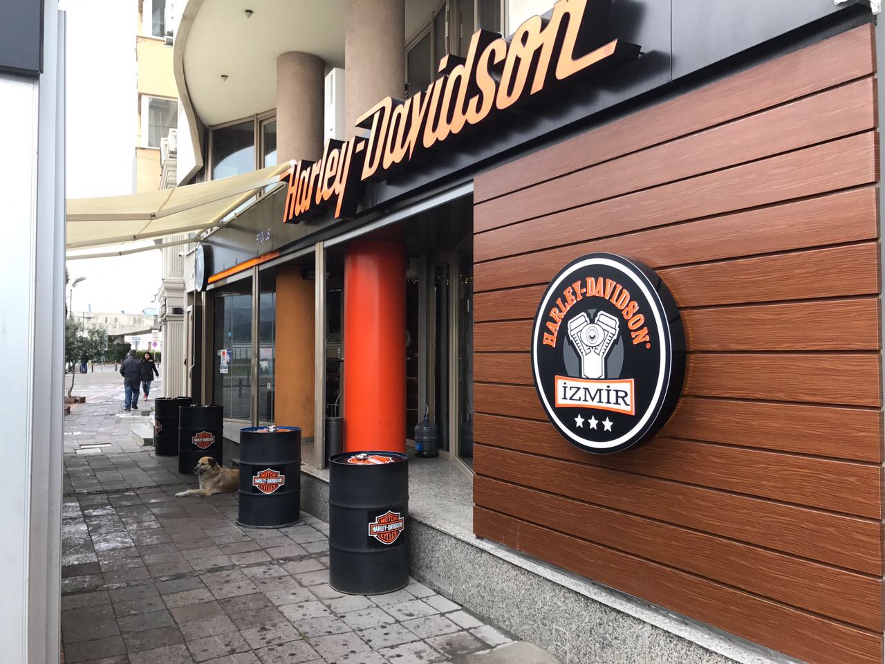 Kişisel Özgürlüğe Açılan Kapı: Harley-Davıdson İzmir
