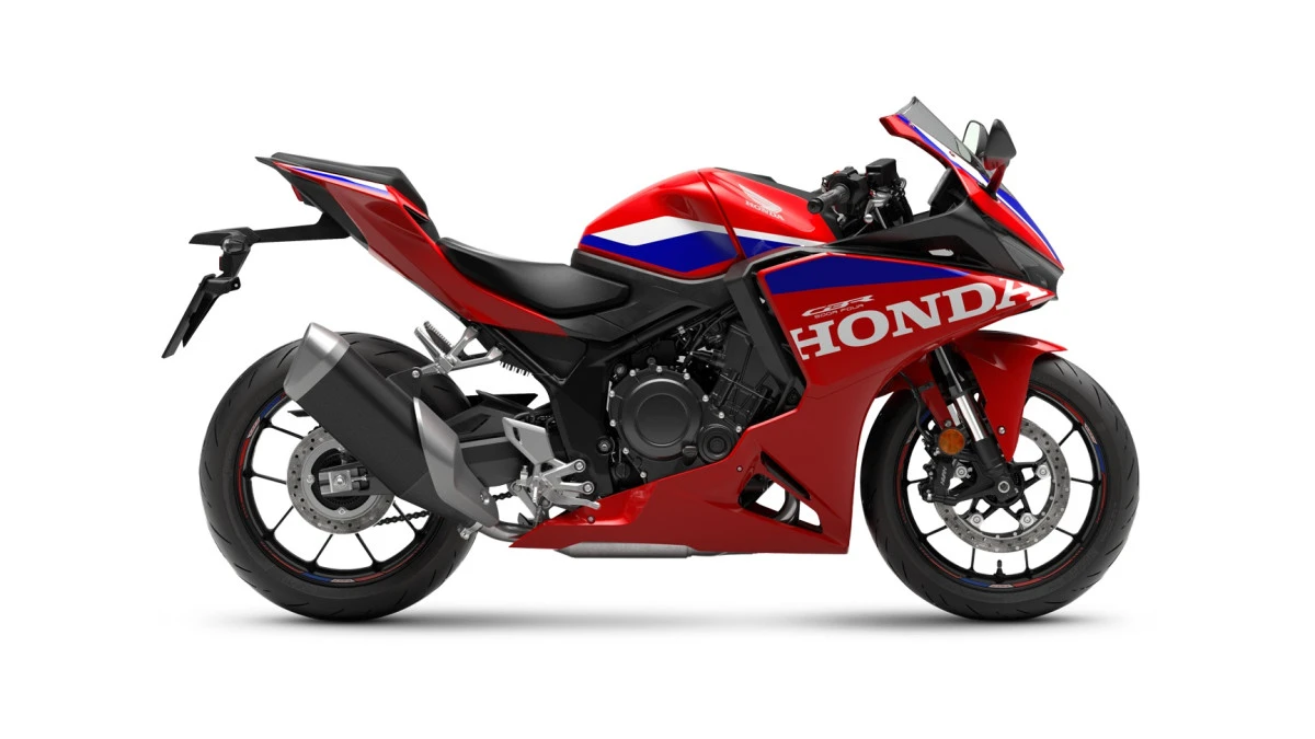 Honda CBR500R FOUR: D&ouml;rt silindirli yeni sporcu