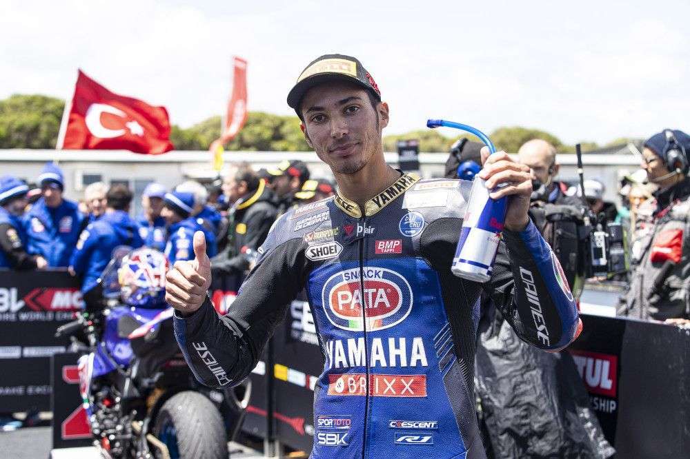 Toprak Razgatlıoğlu ve Takımı Pata Yamaha Brixx Dünya İkincisi Oldu