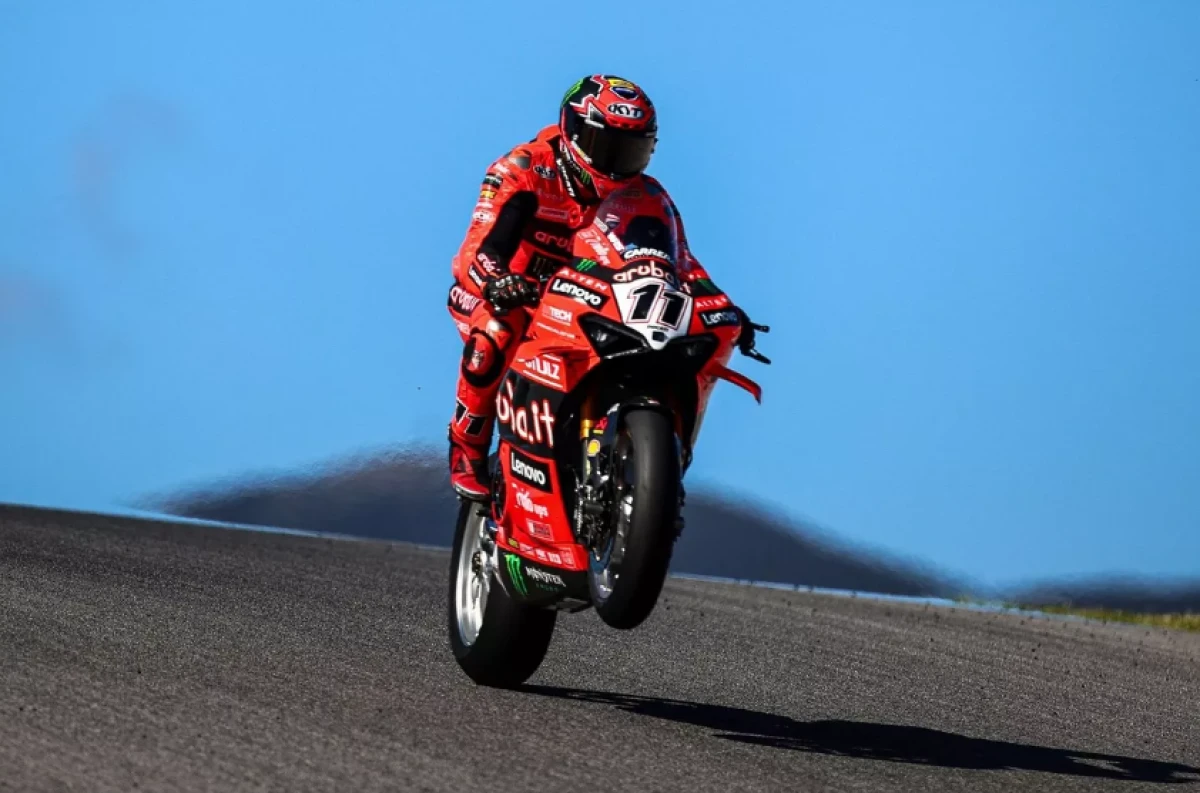 WSBK Cremona sıralama turları: Bulega tur rekoruyla pole pozisyonunda, Toprak üçüncü oldu